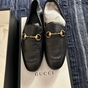Gucci Black Leather Loafers size 7.5 ( fits 8.5us)